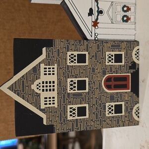 VINTAGE Decorative/Christmas Wooden Village 8 Piece Set